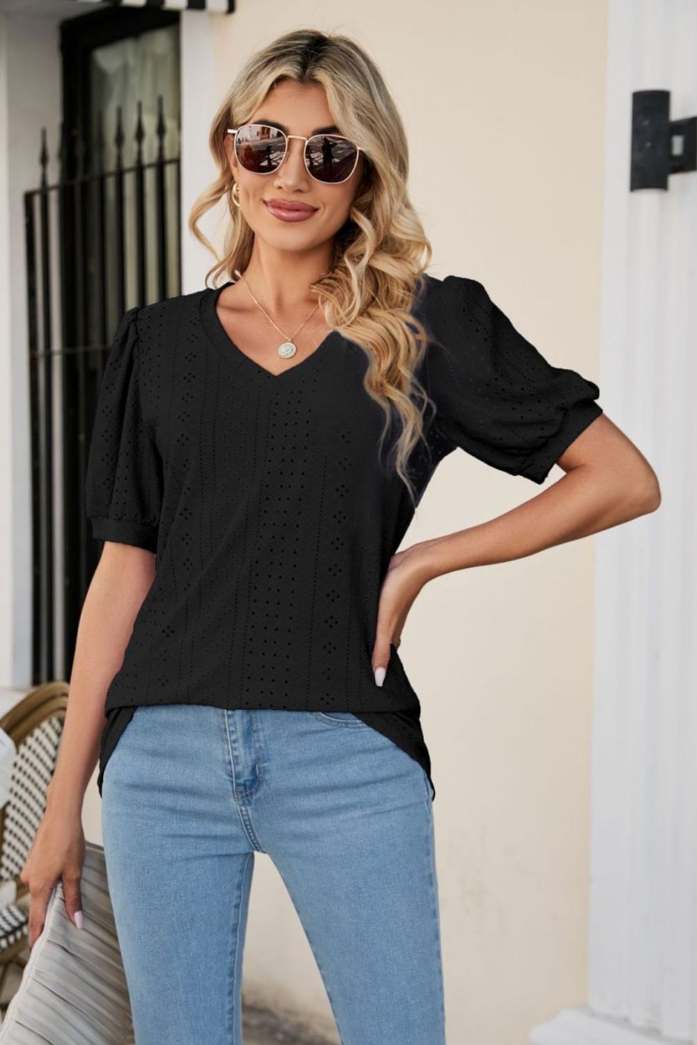 Eyelet Puff Sleeve V-Neck Top - p9nstyle